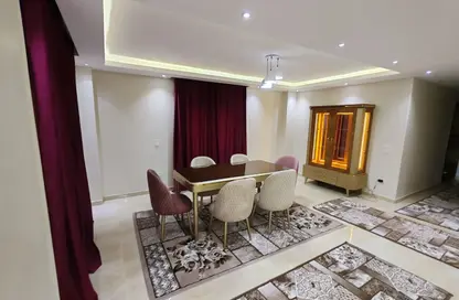 Apartment - 3 Bedrooms - 2 Bathrooms for rent in 8th District - Sheikh Zayed City - Giza