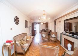 Apartment - 3 bedrooms - 2 bathrooms for للبيع in Abdel Moneim Al Dalel St. - Tharwat - Hay Sharq - Alexandria