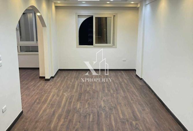 8015727 - Property Image 2