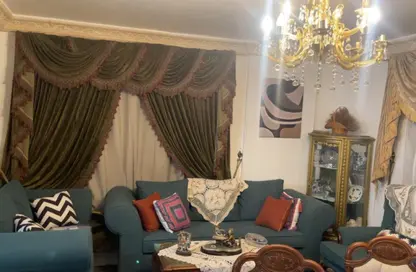 شقة - 3 غرف نوم - 2 حمامات للبيع في شارع سعيد زكريا - حي السفارات - مدينة نصر - القاهرة
