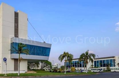 Office Space - Studio - 3 Bathrooms for sale in Smart Village - Cairo Alexandria Desert Road - 6 October City - Giza