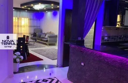 شقة - 3 غرف نوم - 2 حمامات للبيع في الحي الحادي عشر - الشيخ زايد - الجيزة