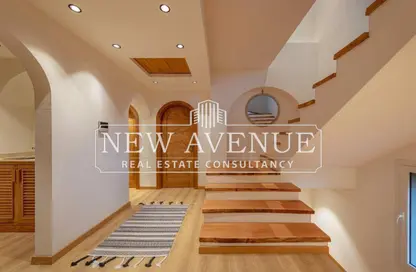 Villa - 5 Bedrooms - 7 Bathrooms for sale in Mivida - 5th Settlement Compounds - The 5th Settlement - New Cairo City - Cairo