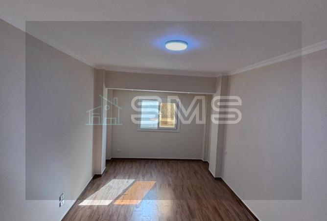 8324102 - Property Image 2