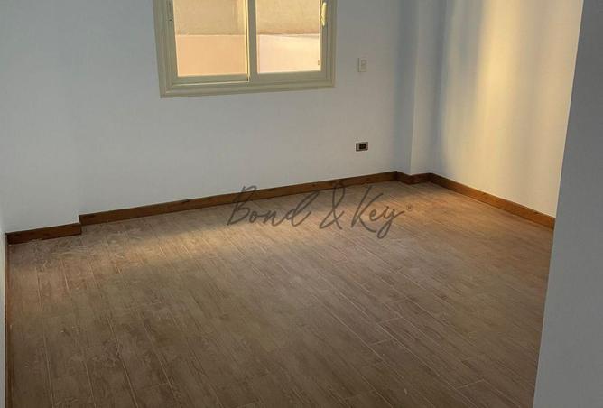 8433232 - Property Image 2