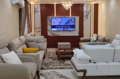 شقة - 3 غرف نوم - 3 حمامات للبيع في شارع وادي النيل - المهندسين - الجيزة