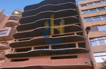 Apartment - 3 Bedrooms - 2 Bathrooms for sale in Cornish El Nile St. - Maadi - Hay El Maadi - Cairo