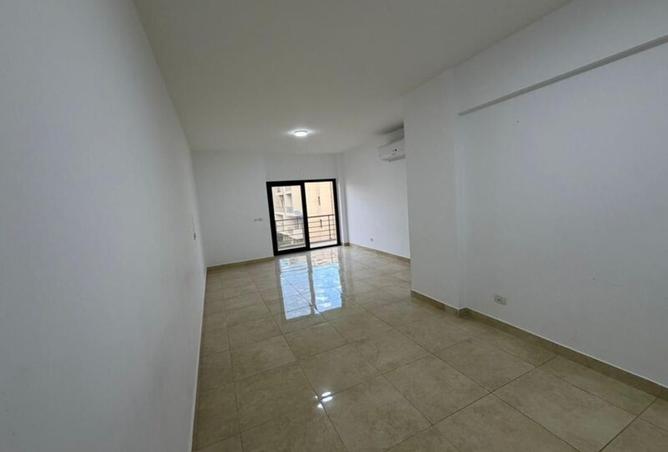 8523704 - Property Image 2