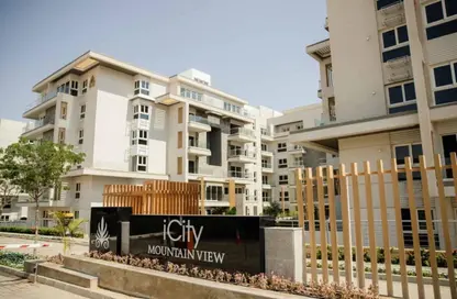 iVilla - 4 Bedrooms - 4 Bathrooms for sale in Mountain View iCity October - 6 October Compounds - 6 October City - Giza