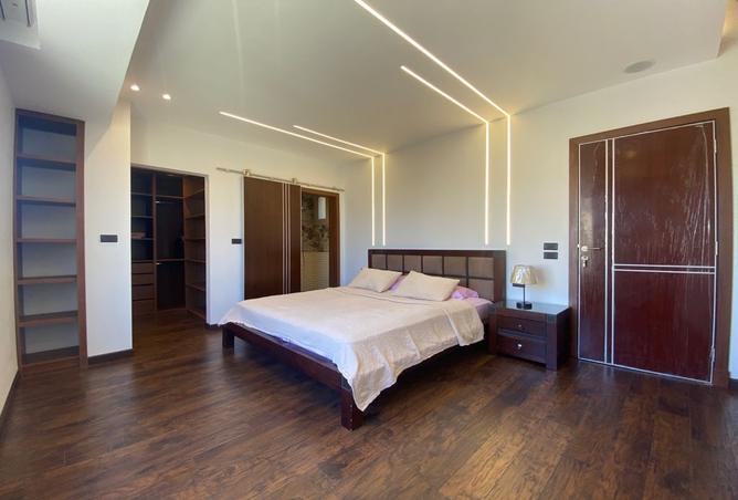 7947750 - Property Image 2