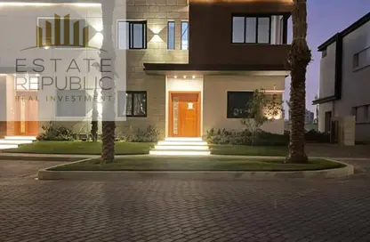 Townhouse - 4 Bedrooms - 5 Bathrooms for sale in Azzar - 5th Settlement Compounds - The 5th Settlement - New Cairo City - Cairo