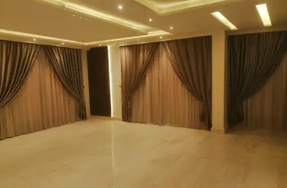 Apartment - 3 Bedrooms - 2 Bathrooms for sale in El Yasmeen - New Cairo City - Cairo