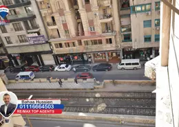 Apartment - 3 Bedrooms - 2 Bathrooms for rent in Abdel Salam Aref St. - Laurent - Hay Sharq - Alexandria