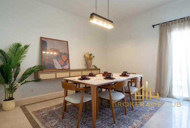 8242043 - Property Image 2