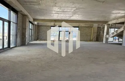 مساحات مكتبية - استوديو - 4 حمامات للايجار في ديستريكت 5 - كمبوندات التجمع الخامس - التجمع الخامس - مدينة القاهرة الجديدة - القاهرة