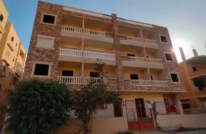 شقة - 3 غرف نوم - 1 حمام للبيع في المجاورة الاولي - المنطقة الخامسة - مدينة الشروق - القاهرة