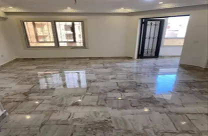 Apartment - 3 Bedrooms - 2 Bathrooms for sale in Al Hadaba Al Wosta - Mokattam - Cairo
