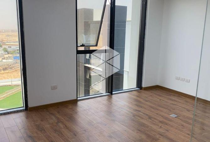 8083129 - Property Image 3