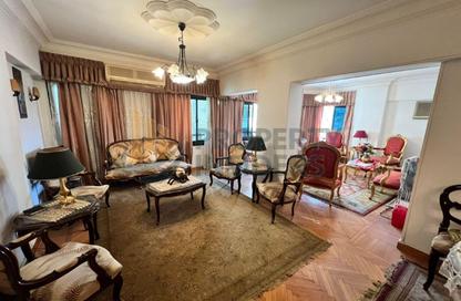 Apartment - 3 Bedrooms - 2 Bathrooms for sale in Al Hegaz St. - Mohandessin - Giza