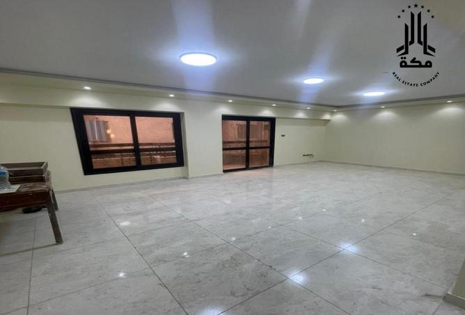 8369676 - Property Image 2