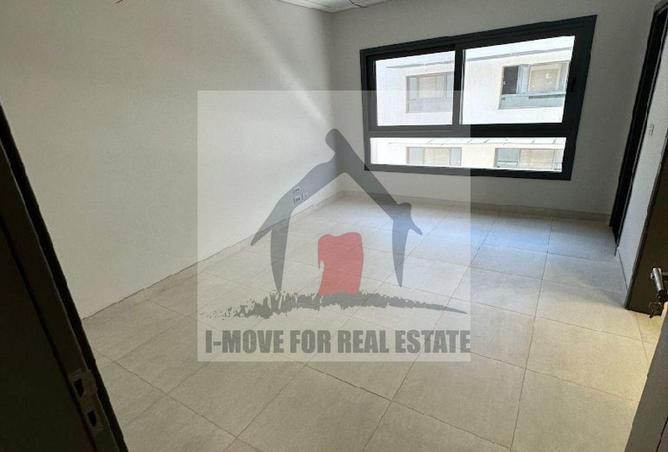 8041227 - Property Image 2