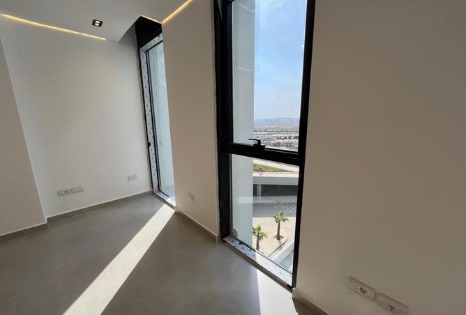 8081670 - Property Image 3