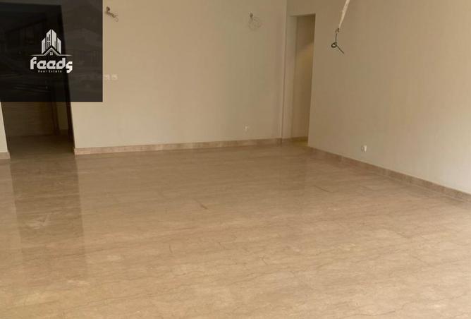 8065950 - Property Image 2