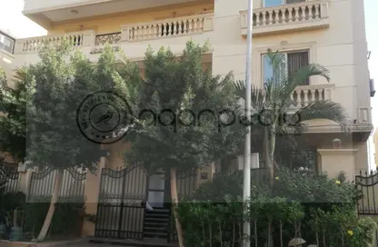 فيلا - 8 غرف نوم - 7 حمامات للبيع في مسجد فاطمة الشربتلي - الحي الثالث - التجمع الخامس - مدينة القاهرة الجديدة - القاهرة