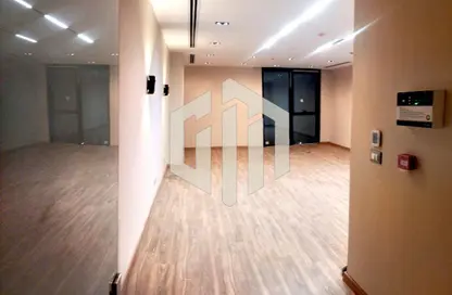 Office Space - Studio - 1 Bathroom for sale in Hyde Park - New Cairo City - Cairo Office Space - Studio - 1 Bathroom for sale in Hyde Park - New Cairo City - Cairo