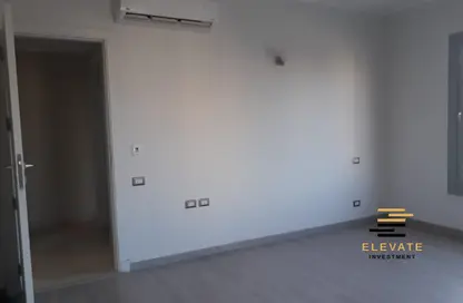 شقة - غرفة نوم - 1 حمام للبيع في فيلدج جيت - المستثمرين الجنوبية - مدينة القاهرة الجديدة - القاهرة