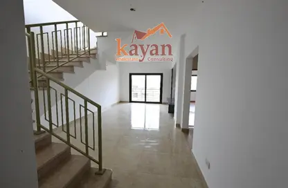 (بنتهاوس  (روف - 3 غرف نوم - 3 حمامات للايجار في مون ريزيدنس - فيفث سكوير - التجمع الخامس - مدينة القاهرة الجديدة - القاهرة