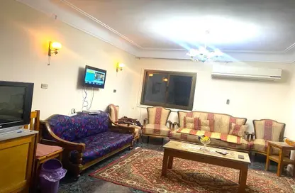 شقة - 3 غرف نوم - 2 حمامات للايجار في شارع يسرى قمحة - جليم - حي شرق - الاسكندرية