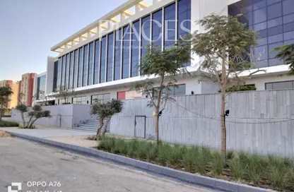 Office Space - Studio - 3 Bathrooms for sale in The Waterway View - 90 Street - The 5th Settlement - New Cairo City - Cairo