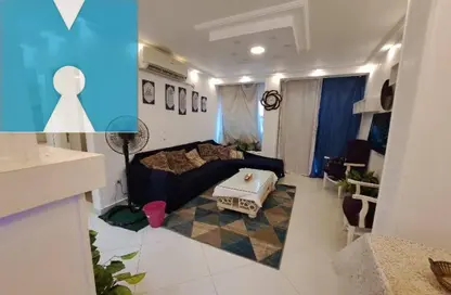 شقة - 2 غرف نوم - 1 حمام للايجار في شارع المهندس احمد كمال حمدي - الحي السادس عشر - الشيخ زايد - الجيزة