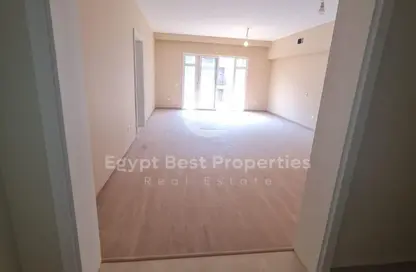 شقة - 2 غرف نوم - 3 حمامات للبيع في أكتوبر بلازا - كمبوندات 6 أكتوبر - مدينة 6 أكتوبر - الجيزة