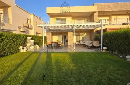 فيلا - 6 غرف نوم - 4 حمامات للبيع في أمواج - سيدي عبد الرحمن - الساحل الشمالي