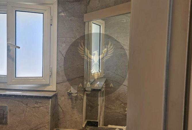 8316421 - Property Image 2