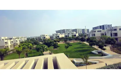 منزل مزدوج - 3 غرف نوم - 5 حمامات للبيع في كمبوند البروج - كمبوندات الشروق - مدينة الشروق - القاهرة