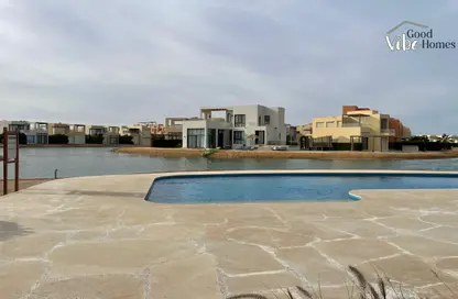 دوبلكس - 2 غرف نوم - 3 حمامات للايجار في طويلة الجونة - الجونة - الغردقة - محافظة البحر الاحمر