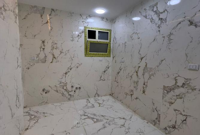 8453019 - Property Image 3