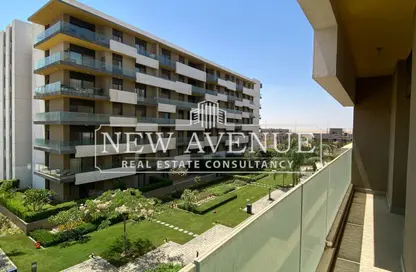 Apartment - 2 Bedrooms - 2 Bathrooms for sale in Al Burouj Compound - El Shorouk Compounds - Shorouk City - Cairo