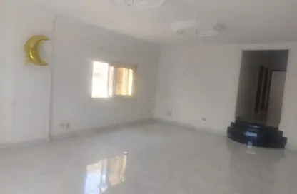 Apartment - 3 Bedrooms - 2 Bathrooms for rent in Al Bostan St. - 9th District - Sheikh Zayed City - Giza