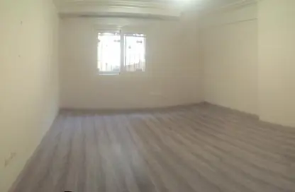 Apartment - 3 Bedrooms - 3 Bathrooms for sale in Heliopolis - Masr El Gedida - Cairo