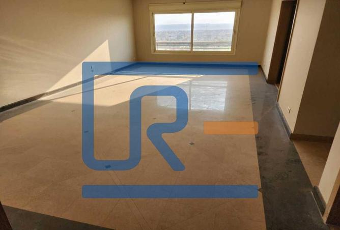 8051881 - Property Image 2