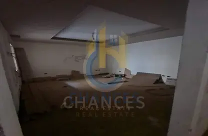 Apartment - 5 Bedrooms - 3 Bathrooms for sale in Sayed Darwish St. - Al Narges 7 - Al Narges - New Cairo City - Cairo