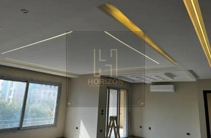 Apartment - 2 Bedrooms - 2 Bathrooms for rent in Palm Hills Village Gate - South Investors Area - New Cairo City - Cairo