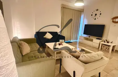 Apartment - 3 Bedrooms - 2 Bathrooms for sale in The Residences - Hyde Park - New Cairo City - Cairo