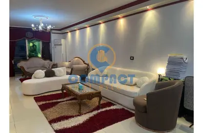 شقة - 3 غرف نوم - 2 حمامات للبيع في المستثمر الصغير - الحي العاشر - الشيخ زايد - الجيزة