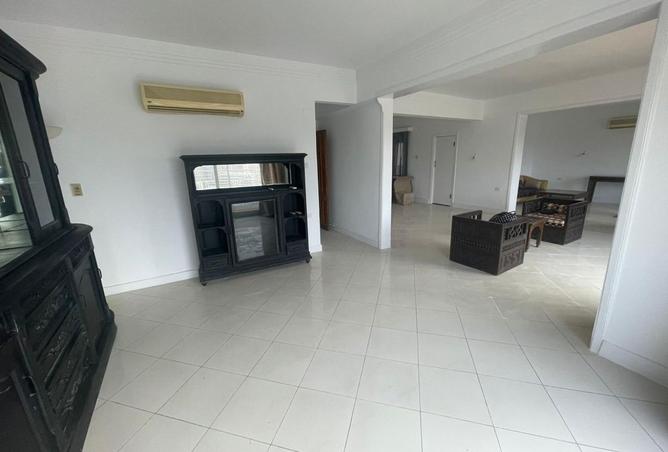 8071300 - Property Image 3