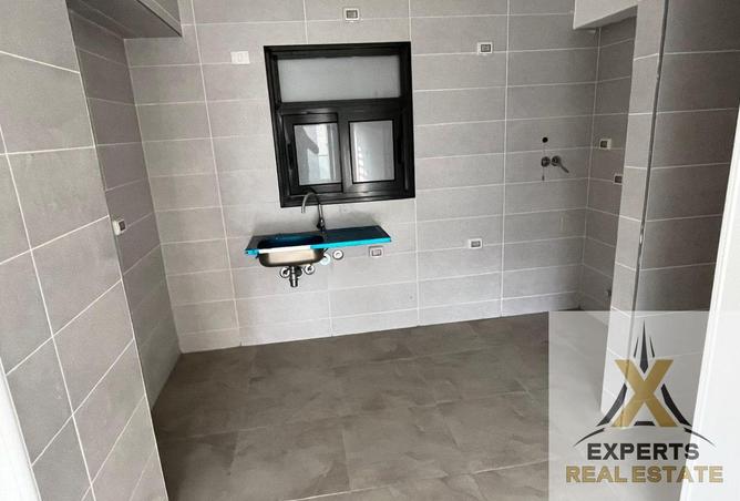 8192089 - Property Image 3